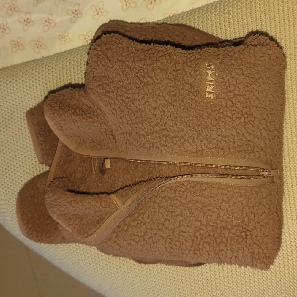 SKIMS teddy pullover women's small